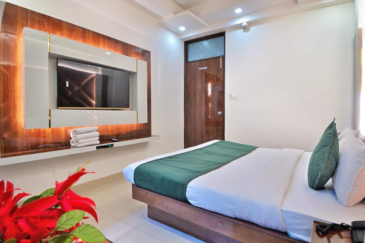 Hotel Star Villa - Budget Friendly Нью-Делі Екстер'єр фото