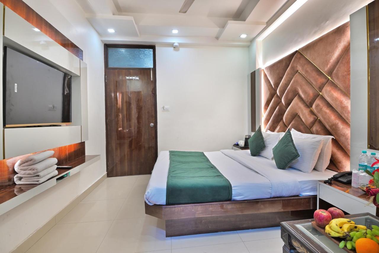 Hotel Star Villa - Budget Friendly Нью-Делі Екстер'єр фото