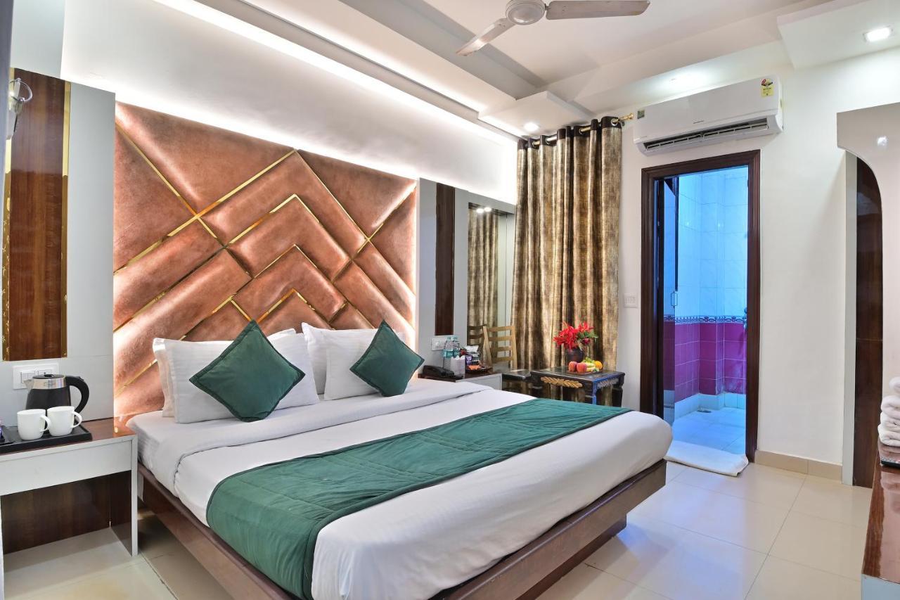 Hotel Star Villa - Budget Friendly Нью-Делі Екстер'єр фото