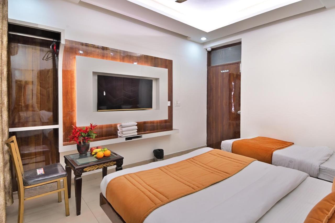 Hotel Star Villa - Budget Friendly Нью-Делі Екстер'єр фото