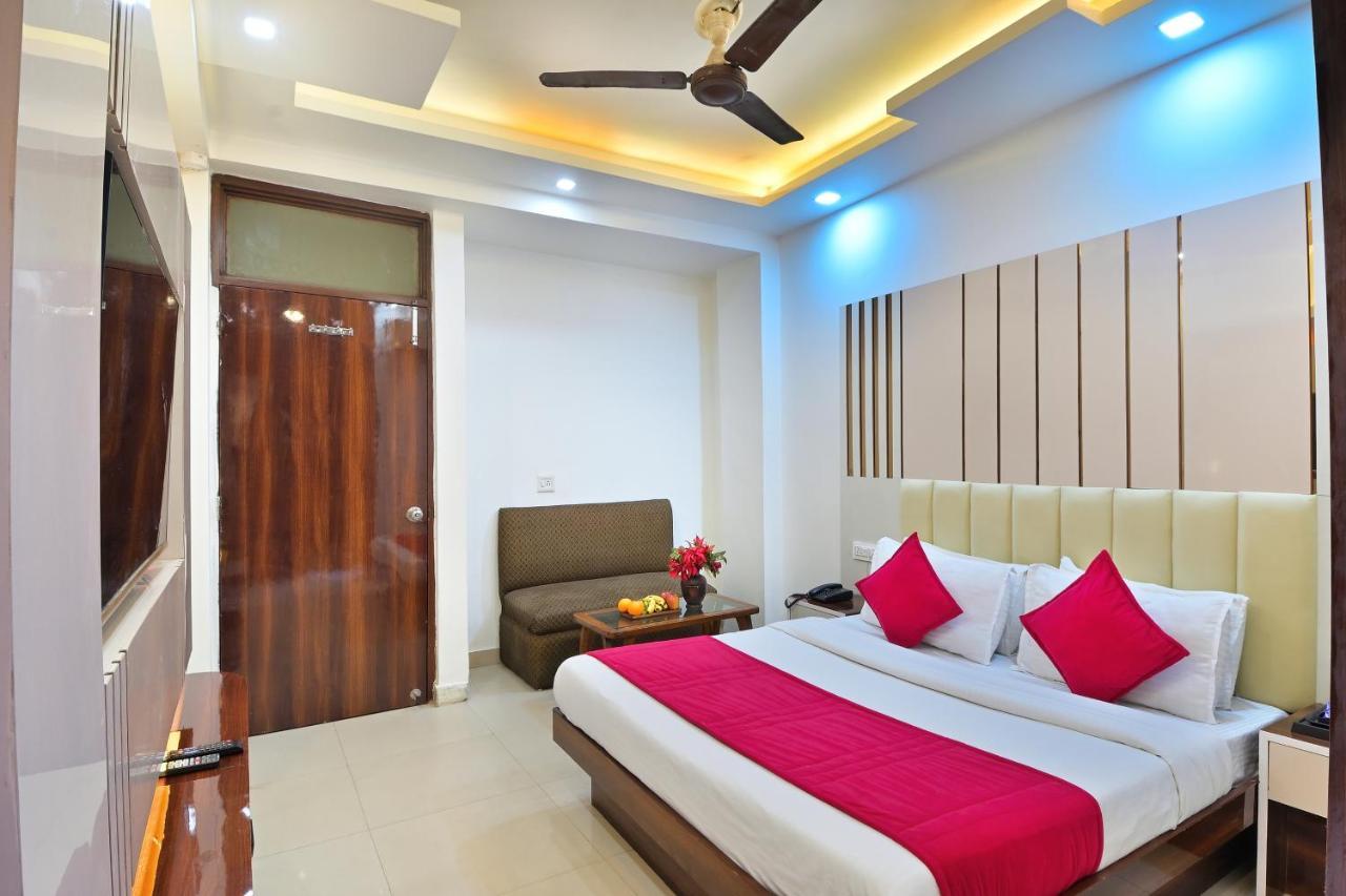 Hotel Star Villa - Budget Friendly Нью-Делі Екстер'єр фото